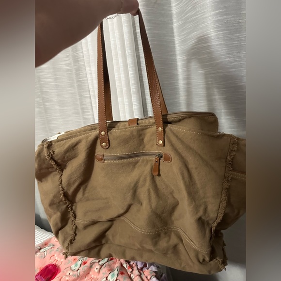 SEE ALL PHOTOS FOR ALL DETAILS - Picture 4 of 13